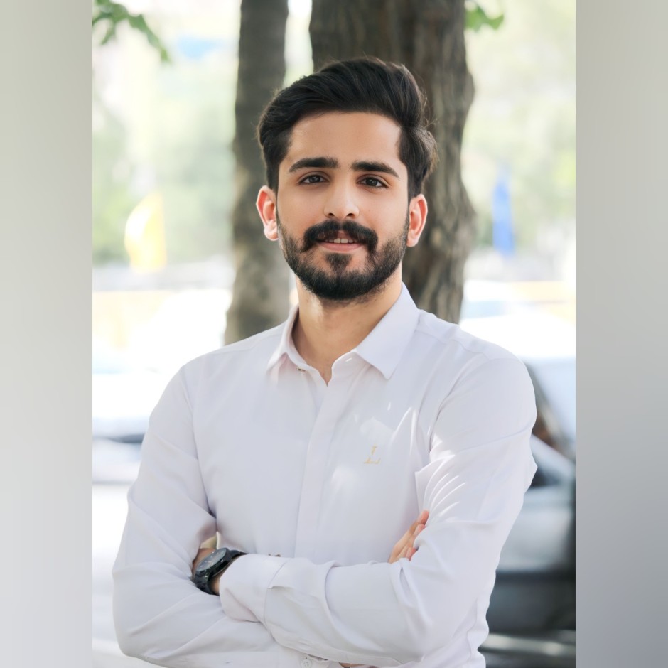 حمیدرضا گندمی - توسعه دهنده ارشد بک‌اند سالن مطالعه